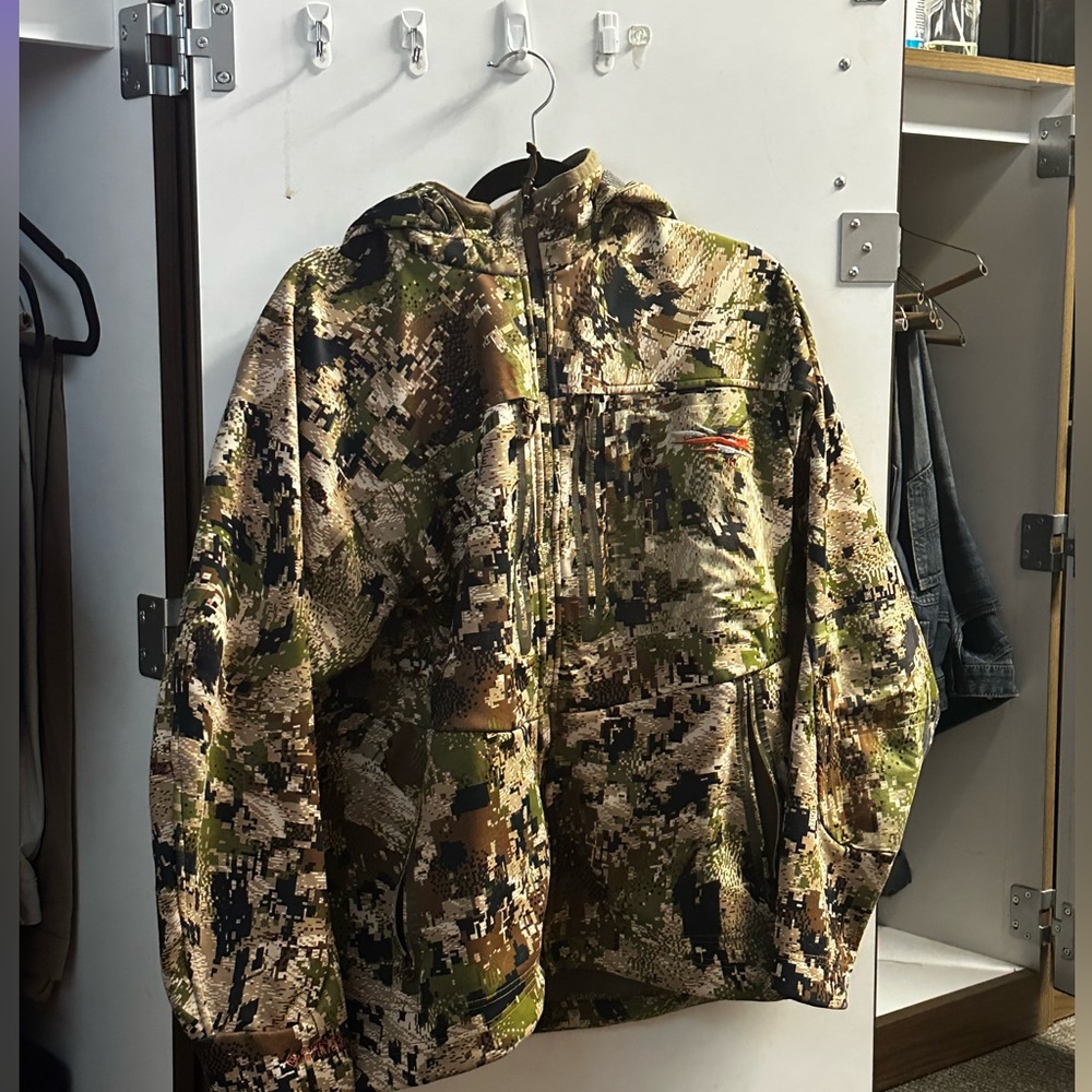 Men's Camouflage Performance Jacket